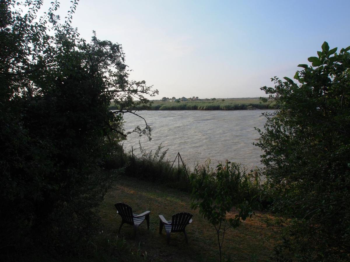 Bed and Breakfast La Charentine Echillais Экстерьер фото